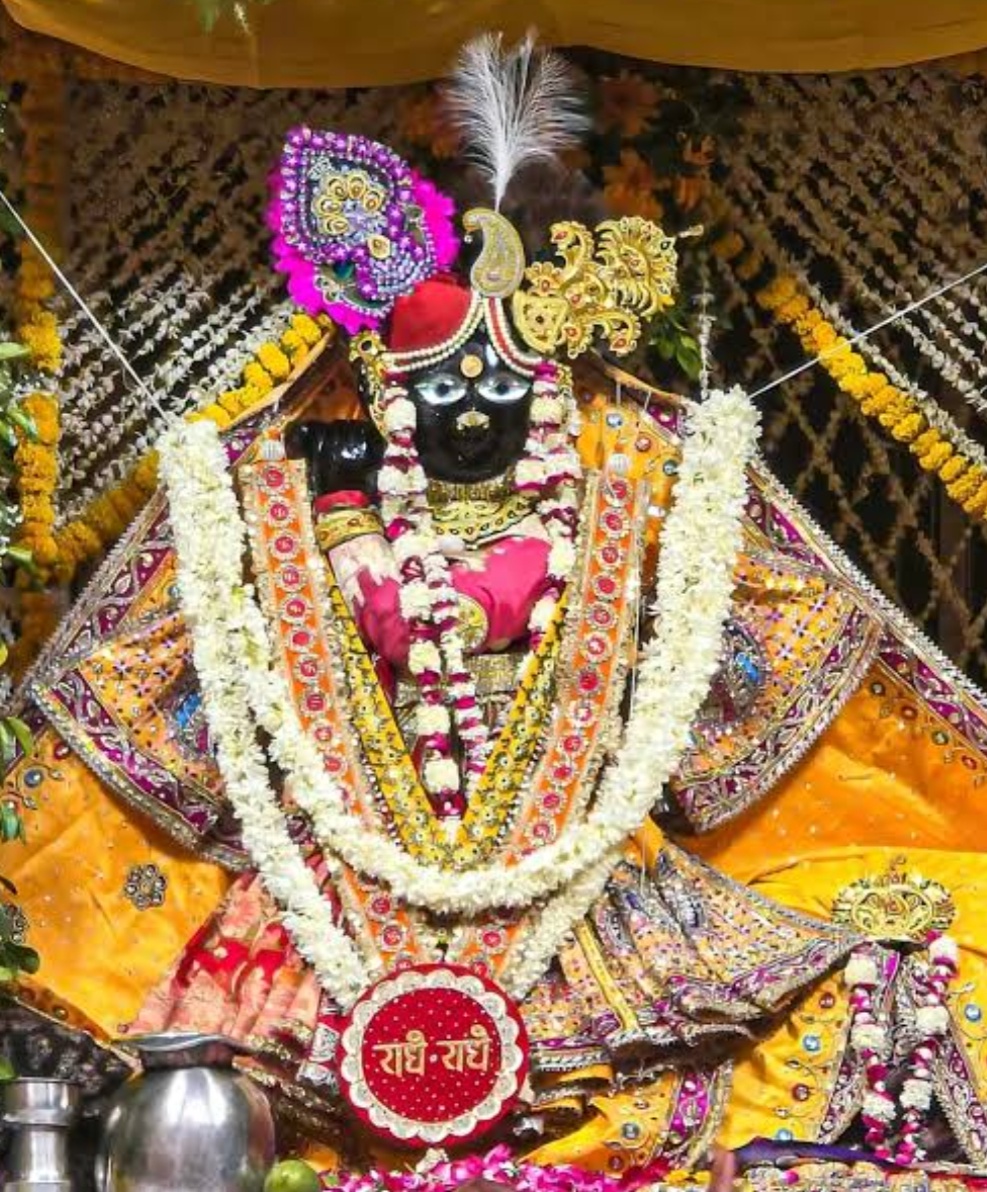 चन्द्रग्रहण पर बांके बिहारी मंदिर में बदला दर्शन और आरती का समय